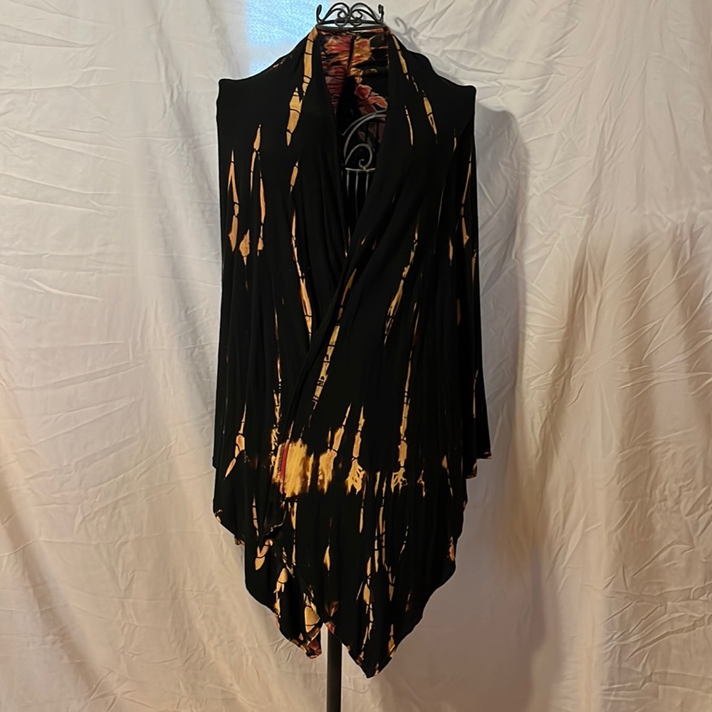 Black with print wrap